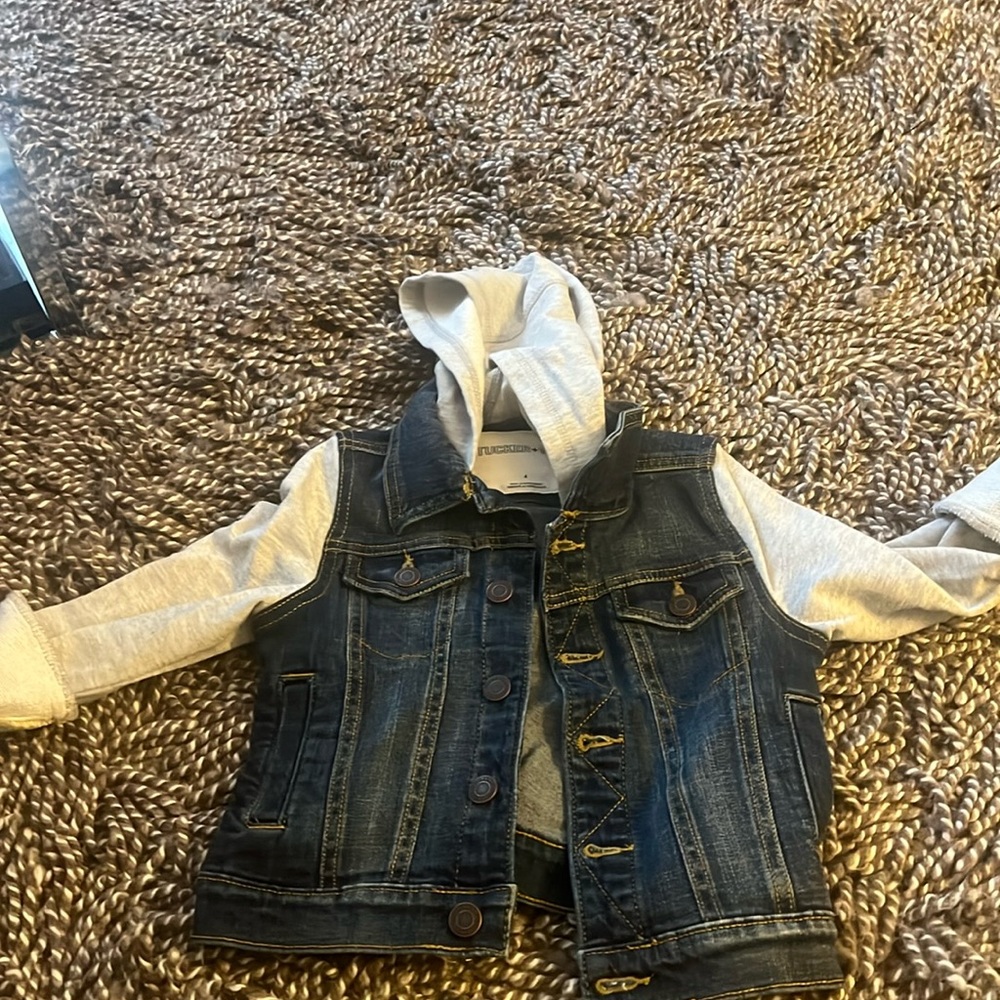Boys Tucker & Tate size 4 jean and sweatshirt jacket